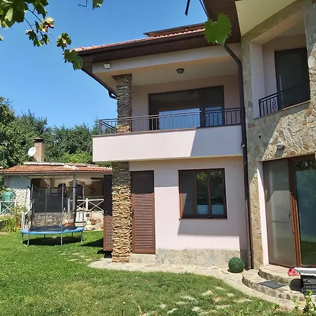 Apartment Trakata K Warna